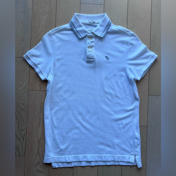 Abercrombie & Fitch Other - Men’s Abercrombie and fitch white polo. Size medium. Muscle fit
